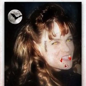 Meet your Posher, Myra